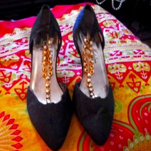 Anne Jordan Black Pump